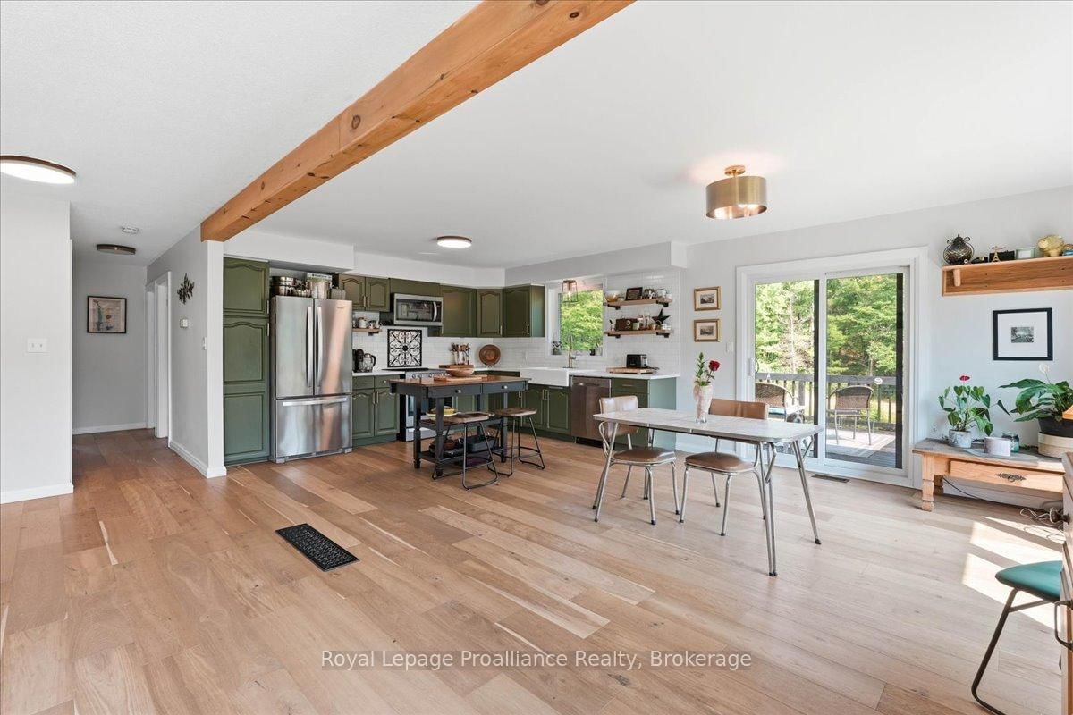 10389 Highway 41 • Kaladar, ON photo 7