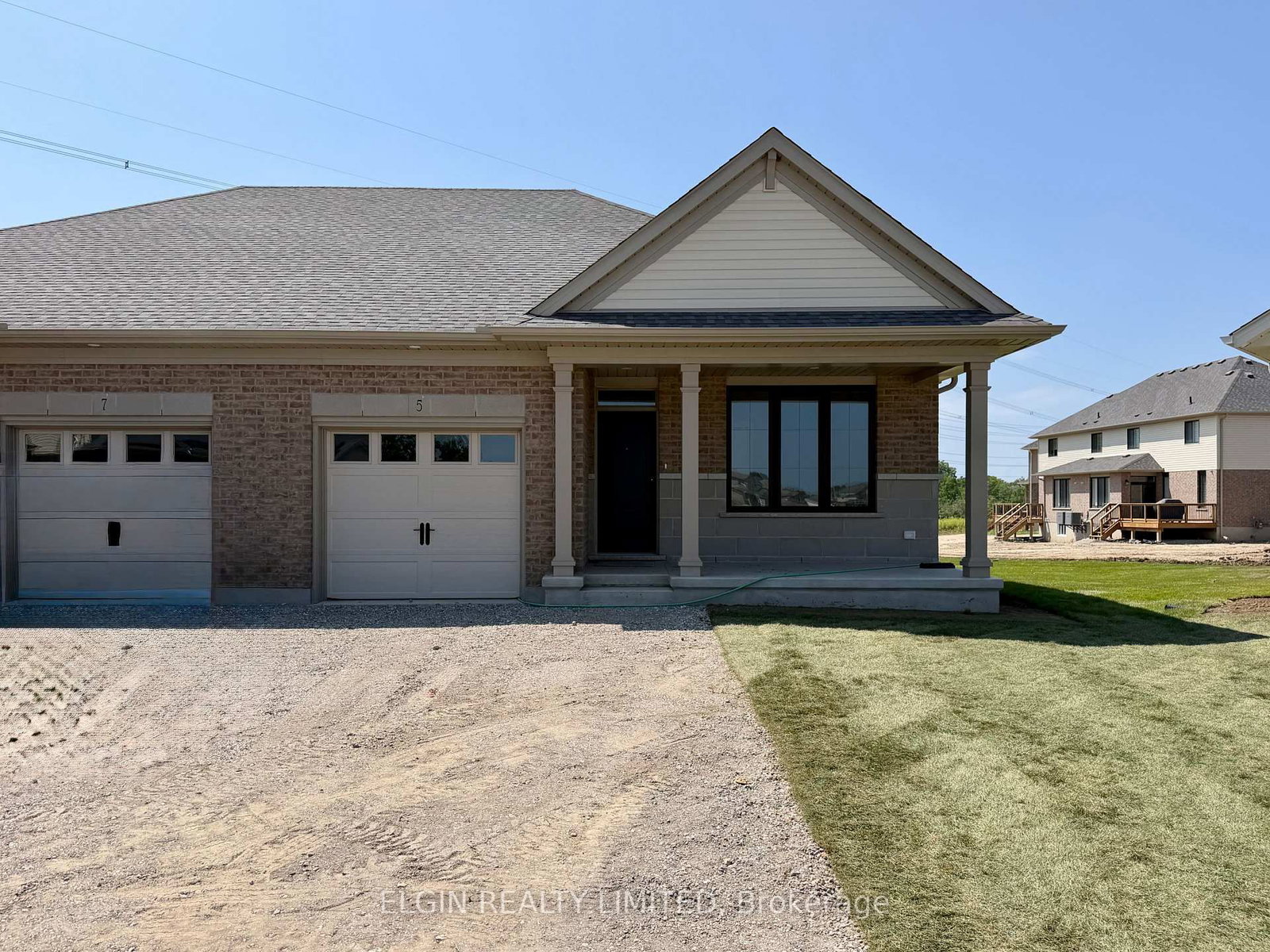 5 Columbus Court • Central Elgin, ON photo 1