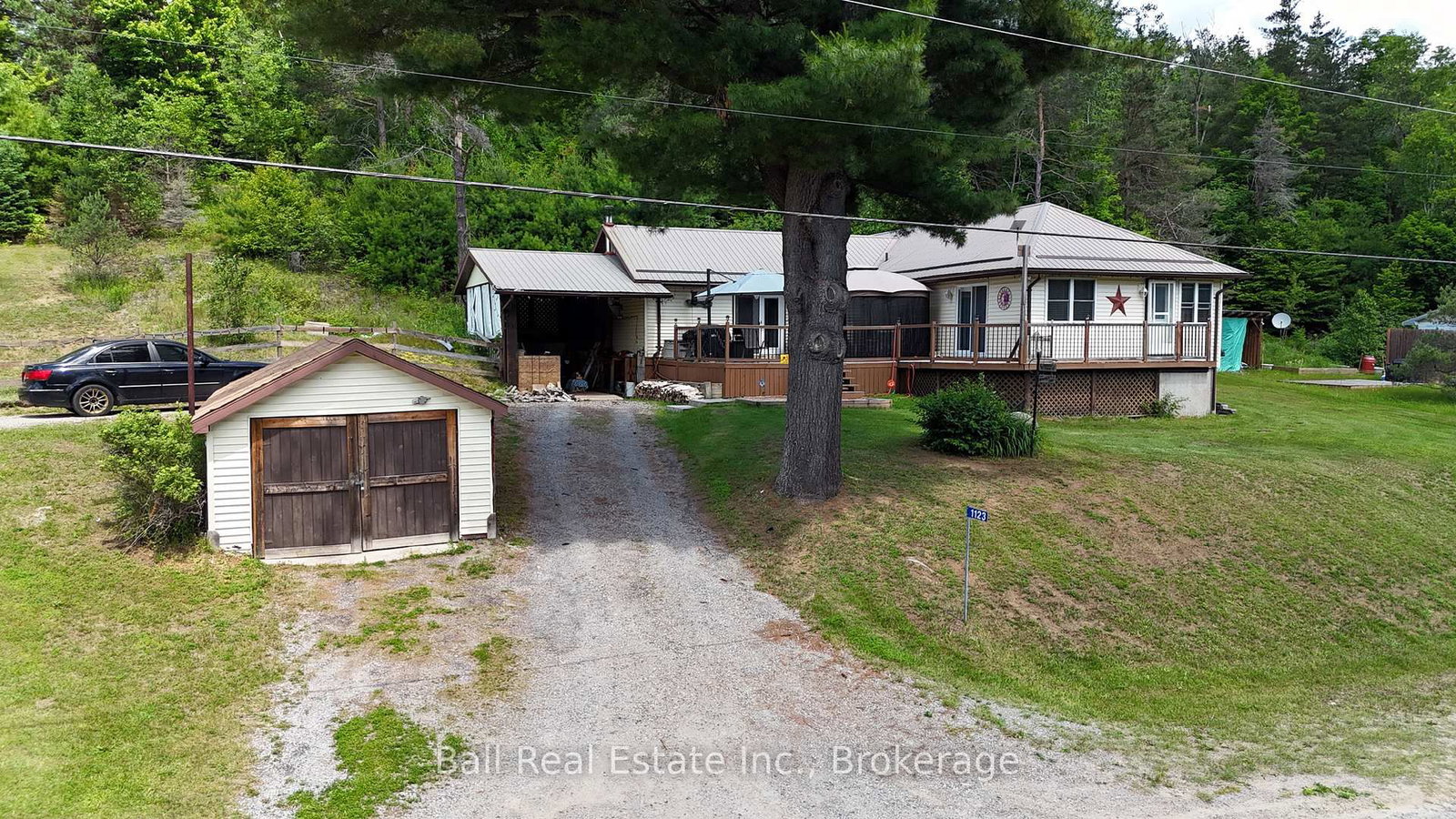 1123 Harcourt Road • Dysart et al, ON photo 2
