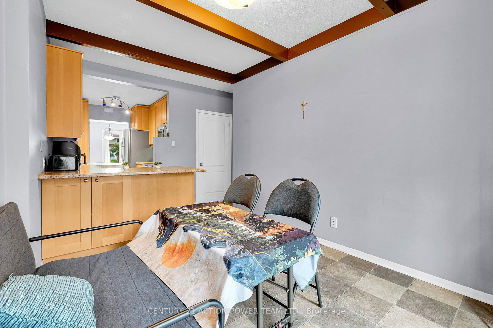1299 Meadowlands Drive E • Ottawa, ON photo 18