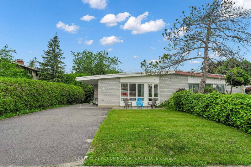 1299 Meadowlands Drive E