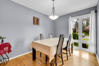 1299 Meadowlands Drive E • Ottawa, ON photo 9