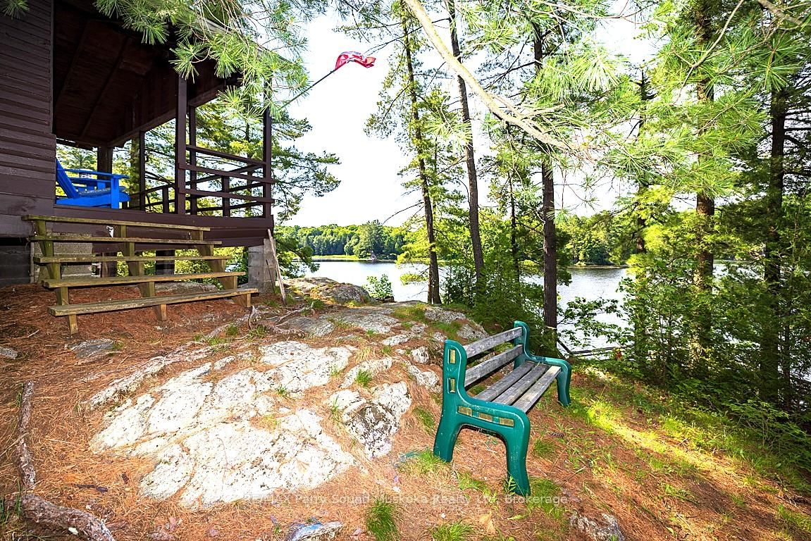 509 Horseshoe Lake WA (Bear Lane) • Seguin, ON photo 36