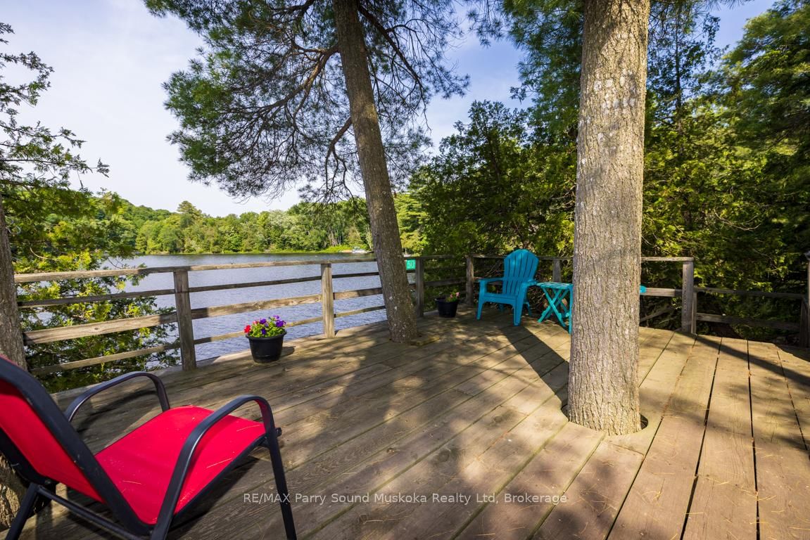 509 Horseshoe Lake WA (Bear Lane) • Seguin, ON photo 8