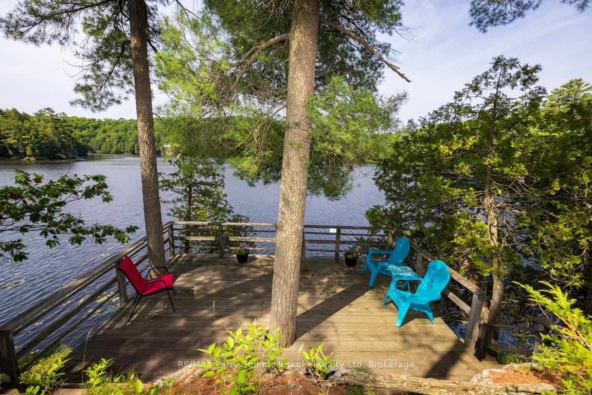 509 Horseshoe Lake WA (Bear Lane) • Seguin, ON photo 9