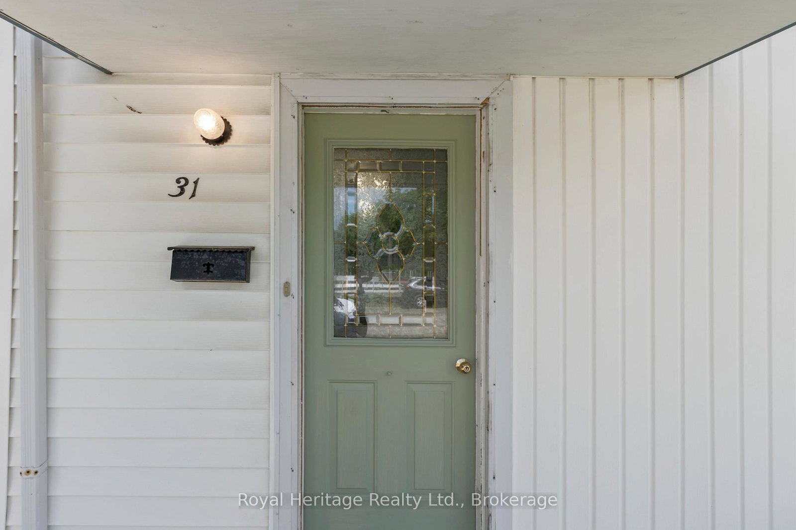 31 Caroline Street • Port Hope, ON photo 4