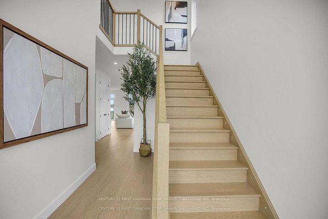 2299 Darwin Crescent