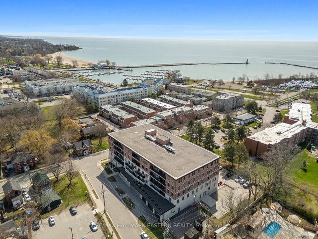 #407 - 135 Orr Street