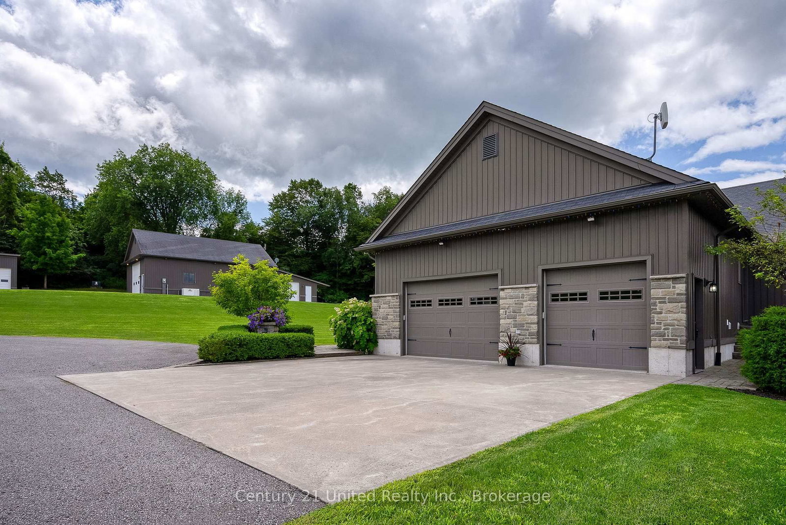 2300 Victoria Road • Prince Edward County, ON photo 9
