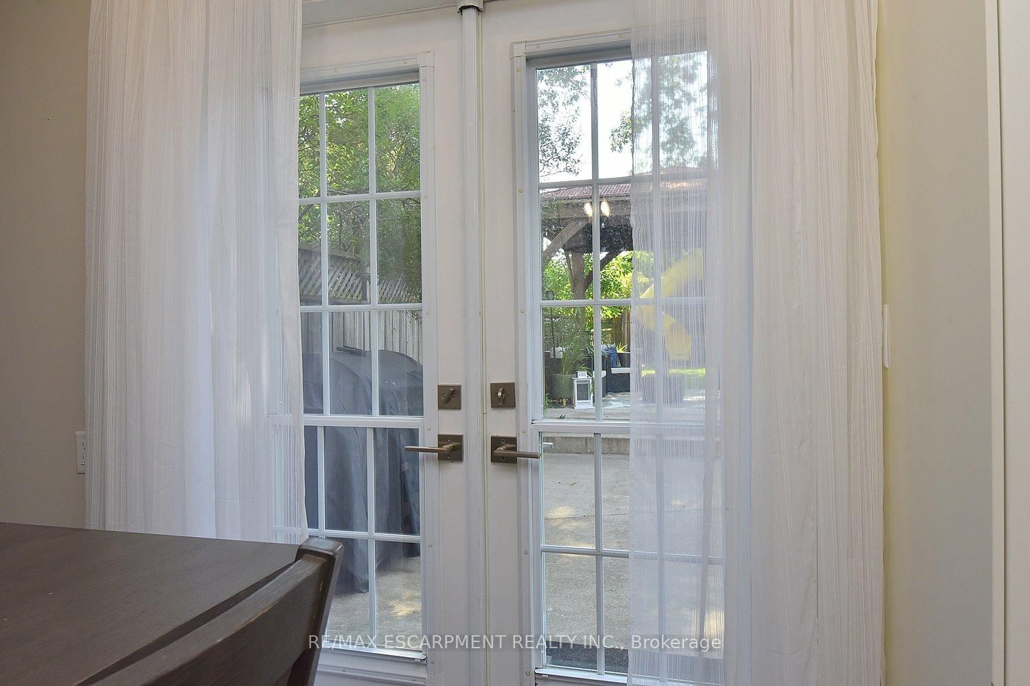 1091 Upper Wellington Street • Hamilton, ON photo 12