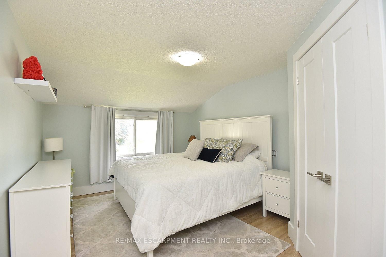 1091 Upper Wellington Street • Hamilton, ON photo 19