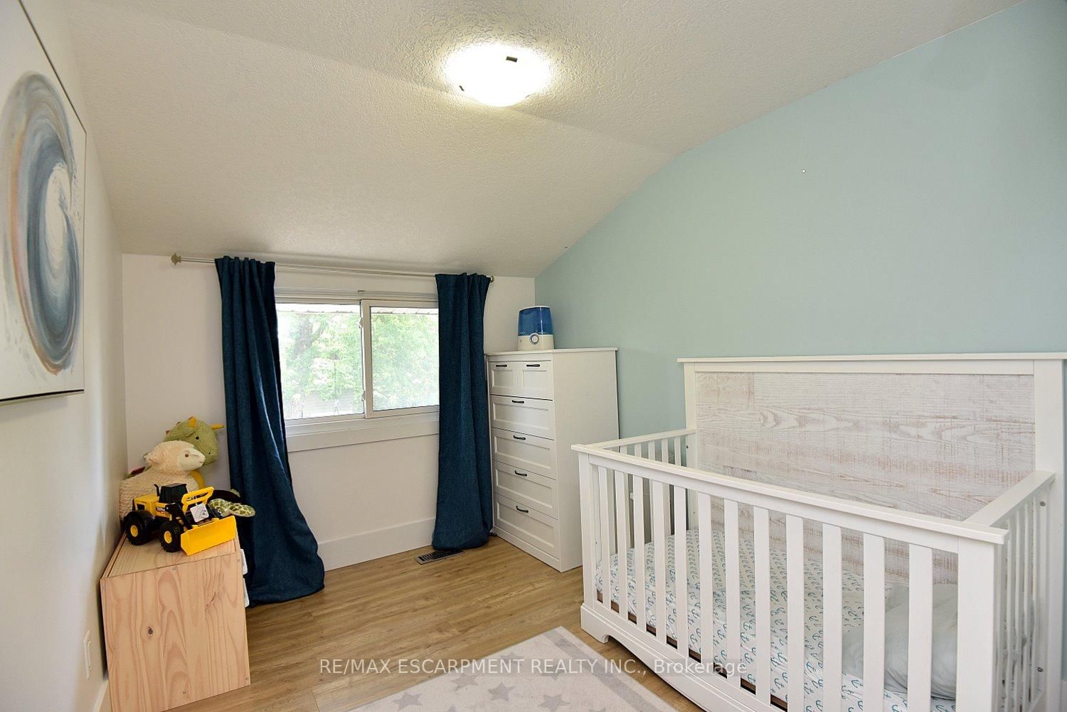 1091 Upper Wellington Street • Hamilton, ON photo 20