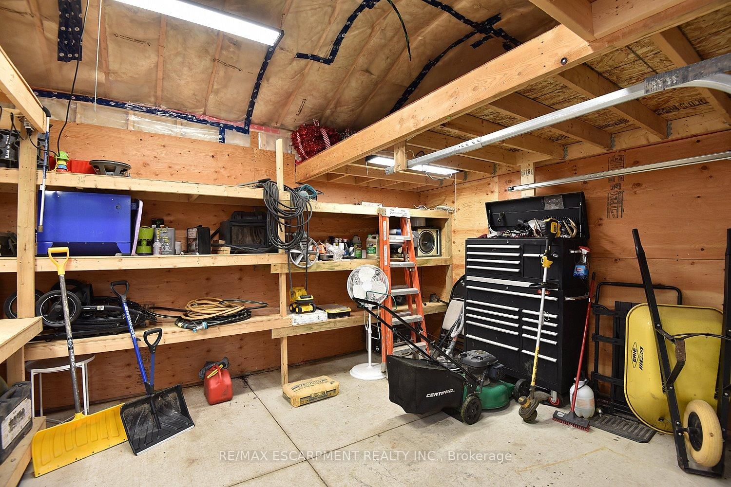 1091 Upper Wellington Street • Hamilton, ON photo 42