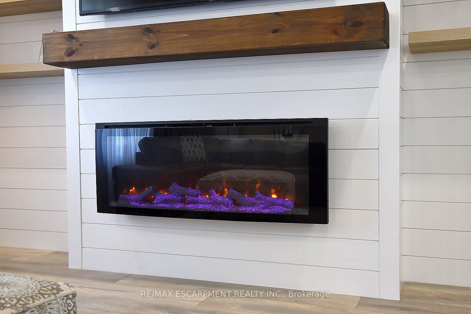 1091 Upper Wellington Street • Hamilton, ON photo 5