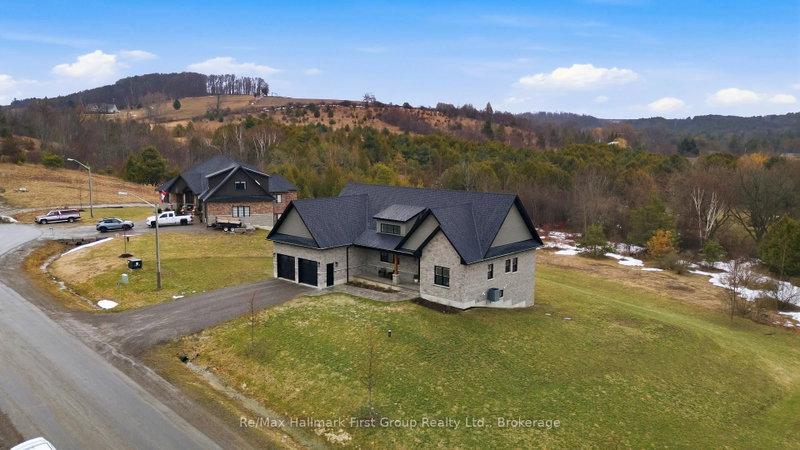 8 Archibald Court