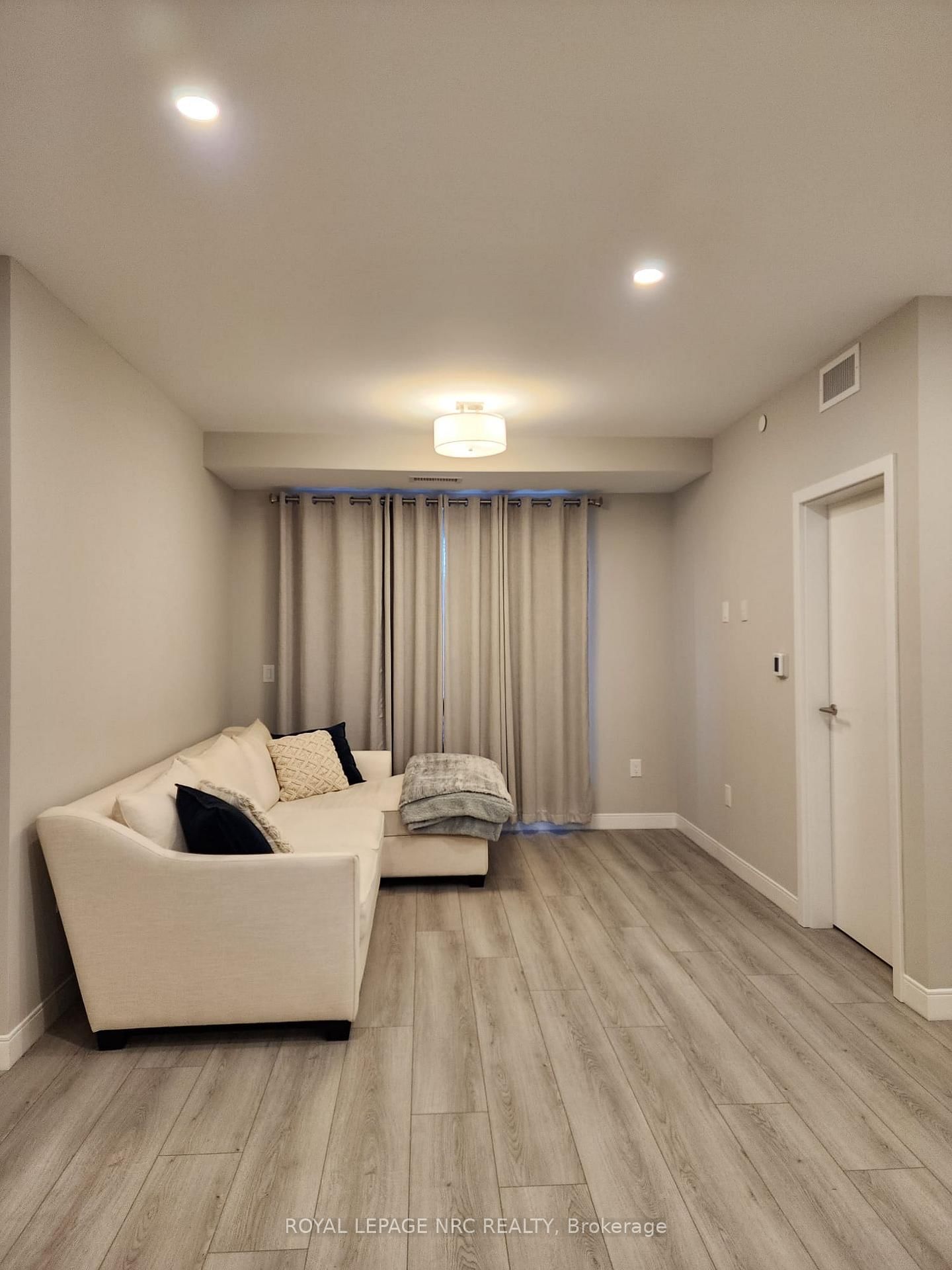 118 West Street • #204 • Port Colborne, ON photo 18