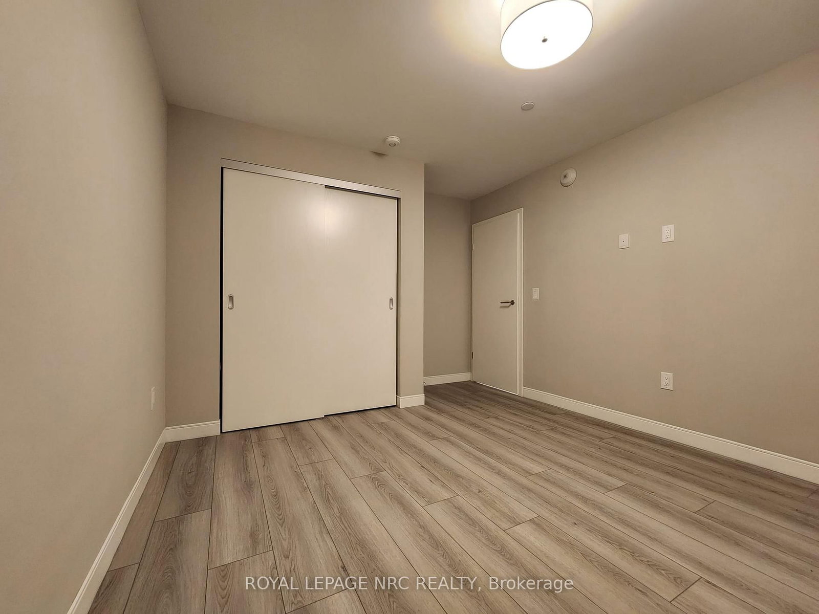 118 West Street • #204 • Port Colborne, ON photo 20