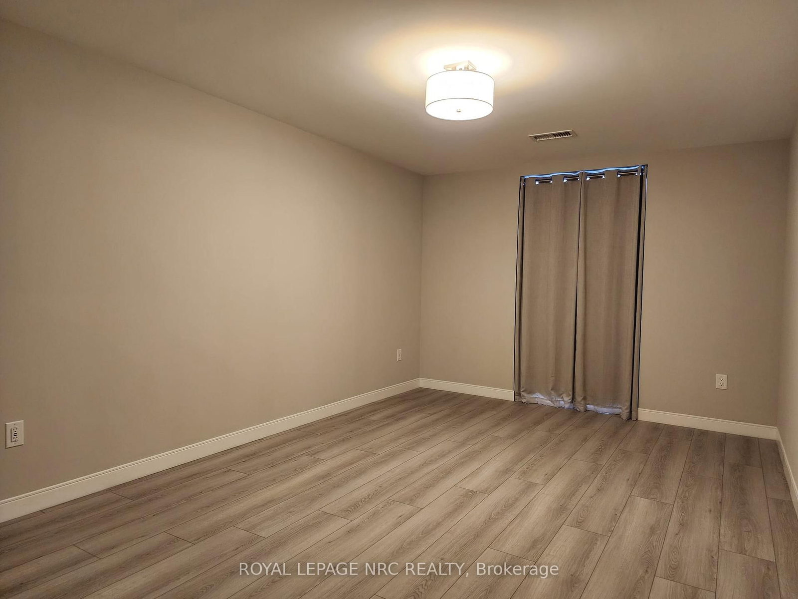 118 West Street • #204 • Port Colborne, ON photo 22