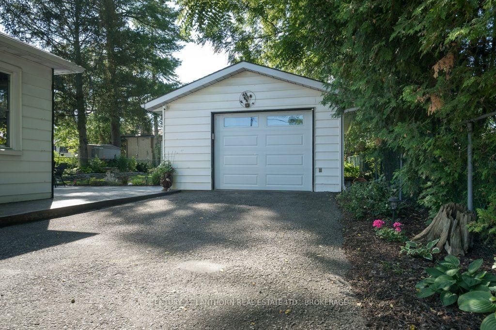 240 W Thomas Street • Greater Napanee, ON photo 33