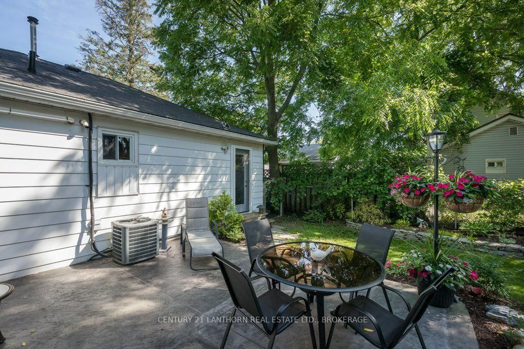 240 W Thomas Street • Greater Napanee, ON photo 38