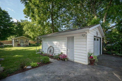 240 W Thomas Street • Greater Napanee, ON photo 4