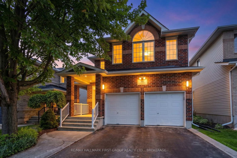 393 Cavendish Cres, Kingston, Ontario
