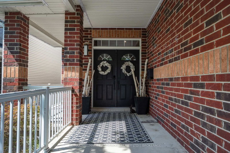 393 CAVENDISH Crescent