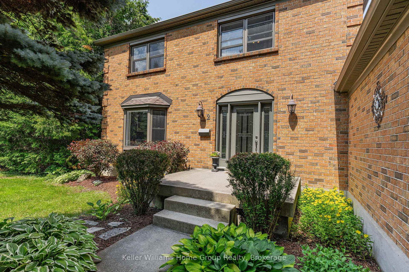2 Gow Street • Centre Wellington, ON photo 4