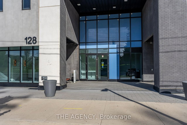 1104 - 128 King Street N