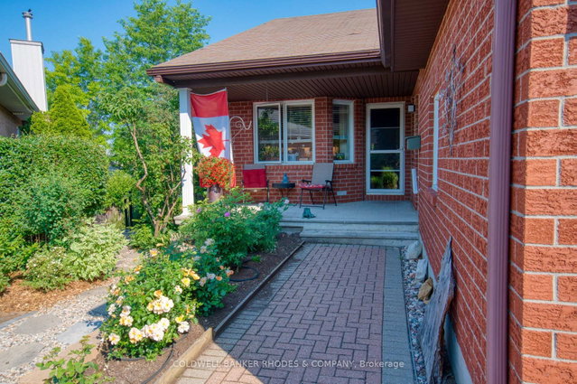 77 Quinterra Court