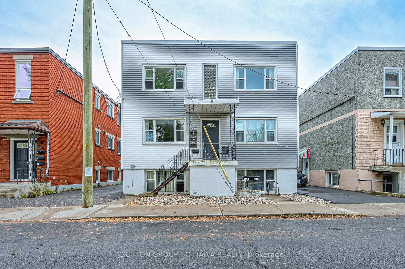 154-156 Dagmar Avenue • Ottawa, ON photo 1