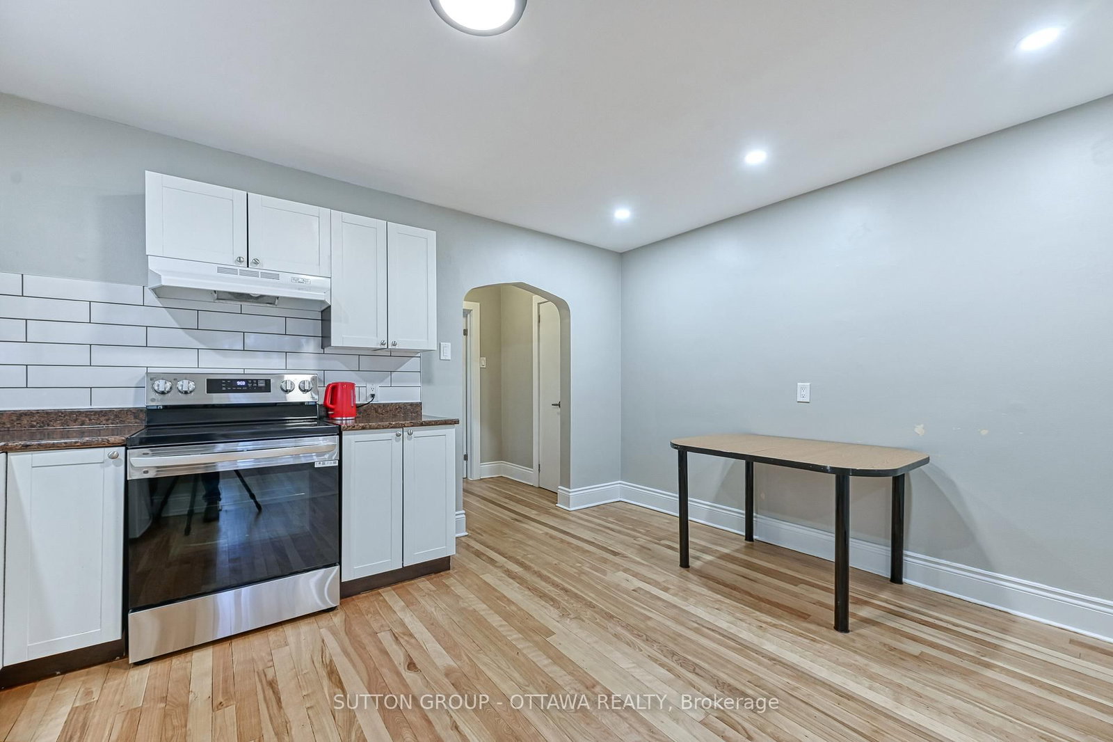154-156 Dagmar Avenue • Ottawa, ON photo 11