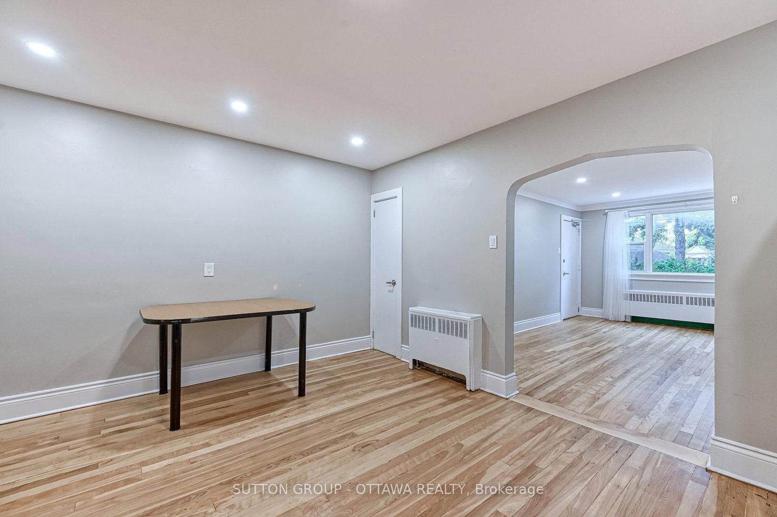 154-156 Dagmar Avenue • Ottawa, ON photo 12