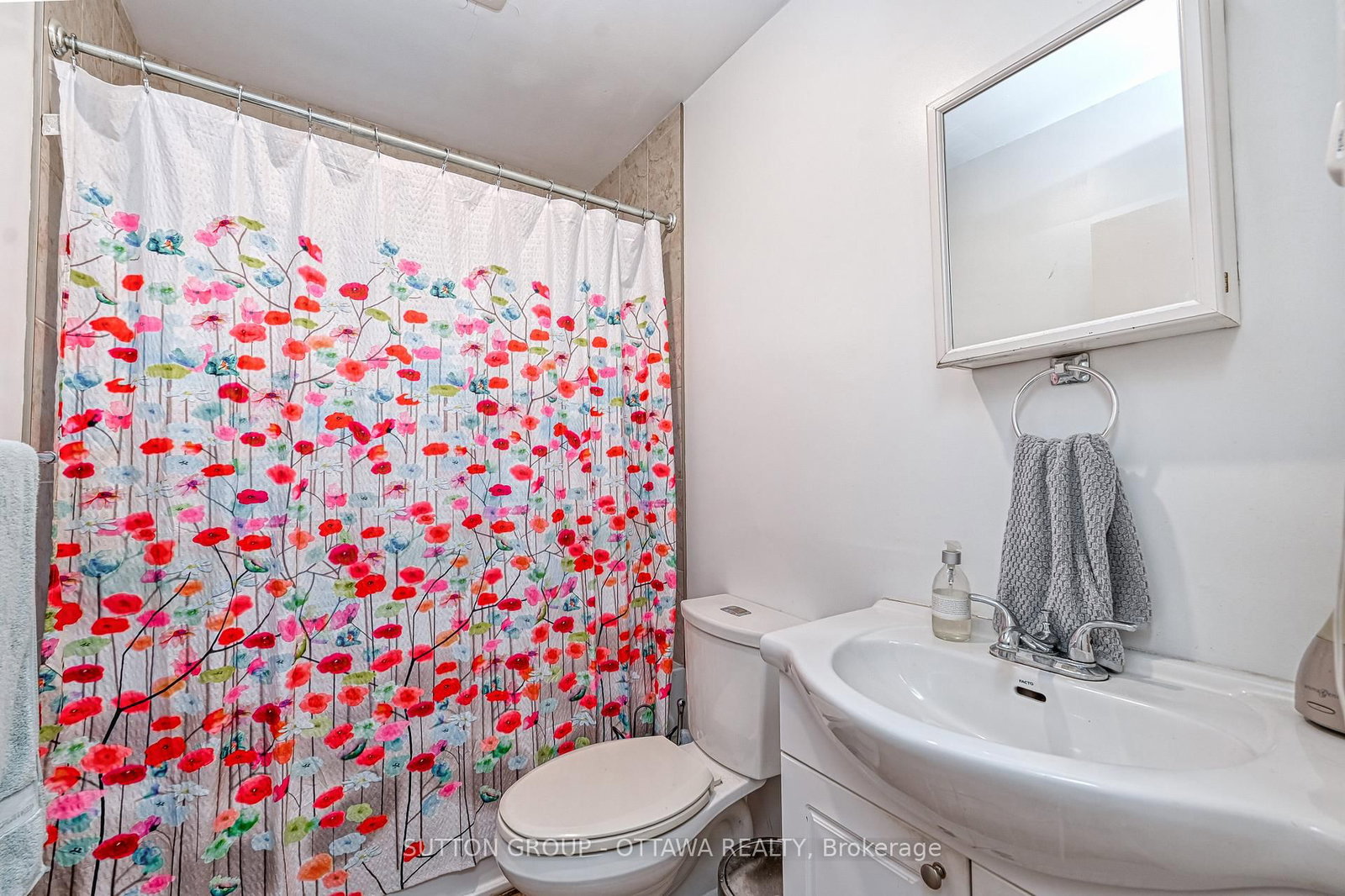 154-156 Dagmar Avenue • Ottawa, ON photo 21