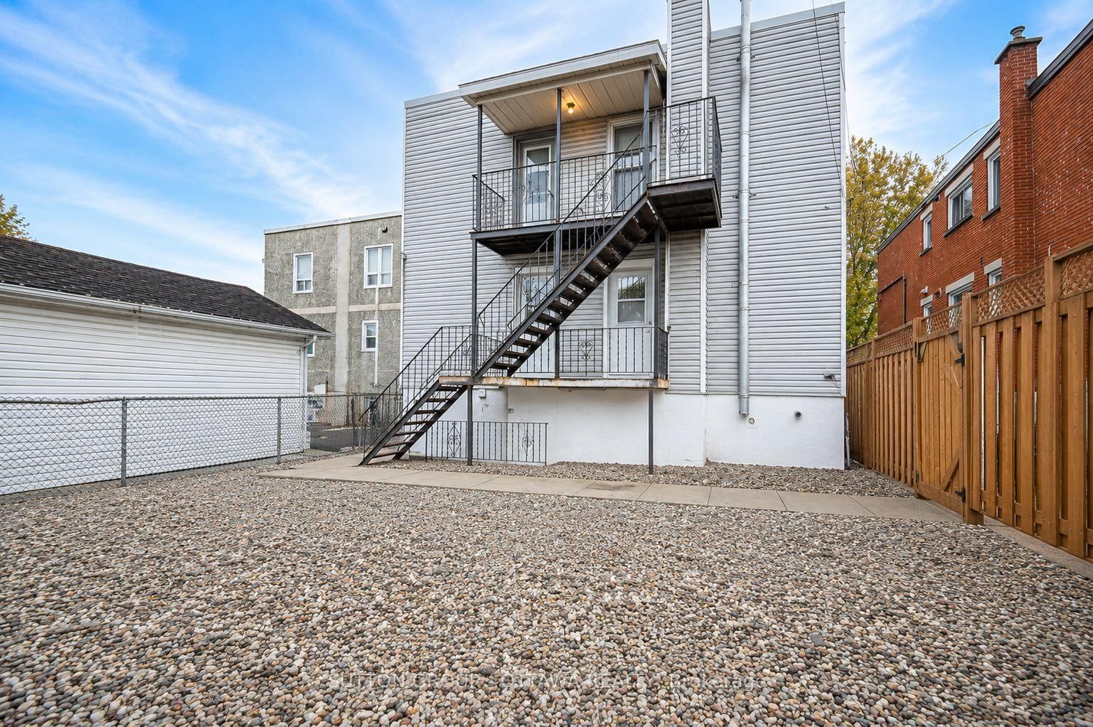 154-156 Dagmar Avenue • Ottawa, ON photo 31