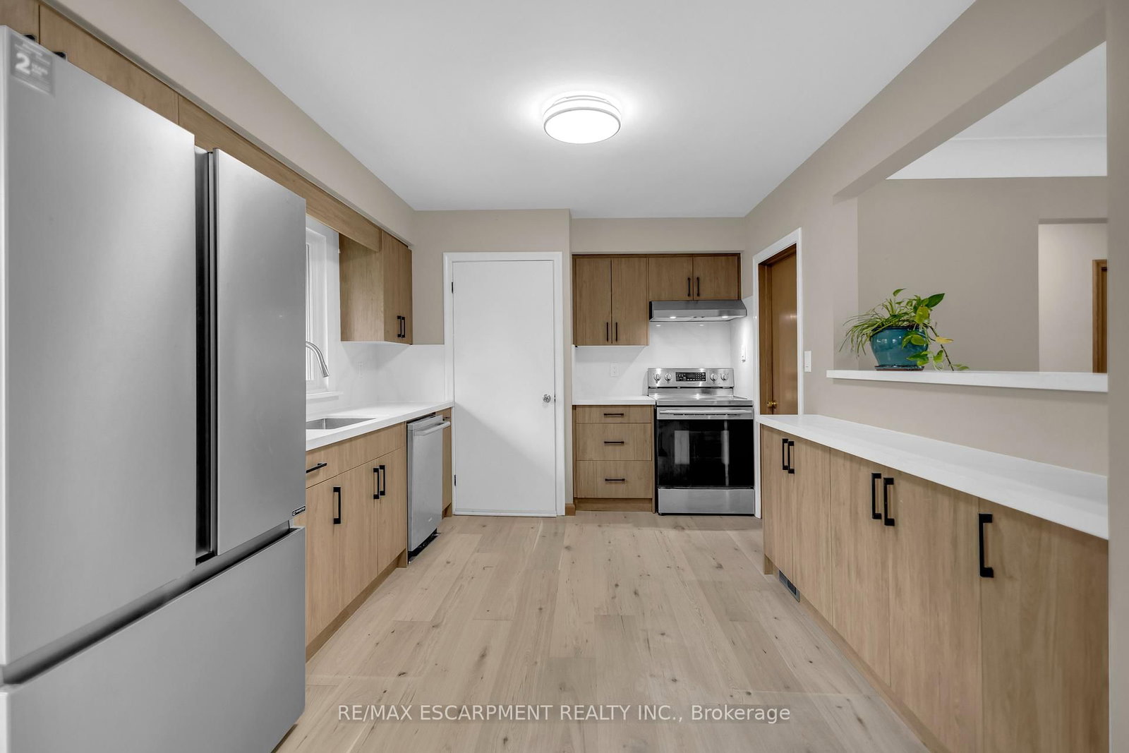 626 Iroquois Avenue • Hamilton, ON photo 10