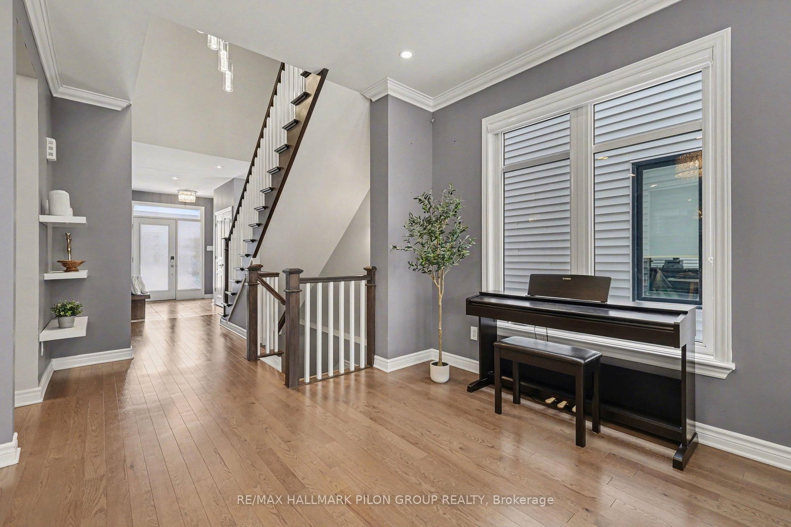266 Shinleaf Crescent • Ottawa, ON photo 10