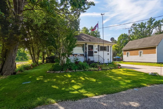 142 Frederic Street W