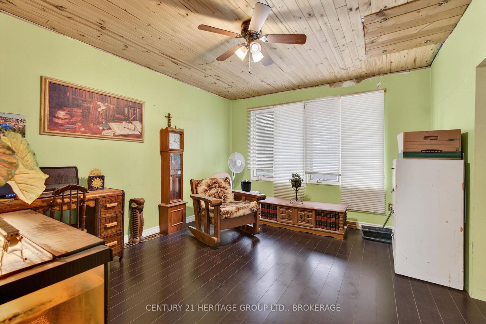 326 DUNDAS Street • Deseronto, ON photo 12