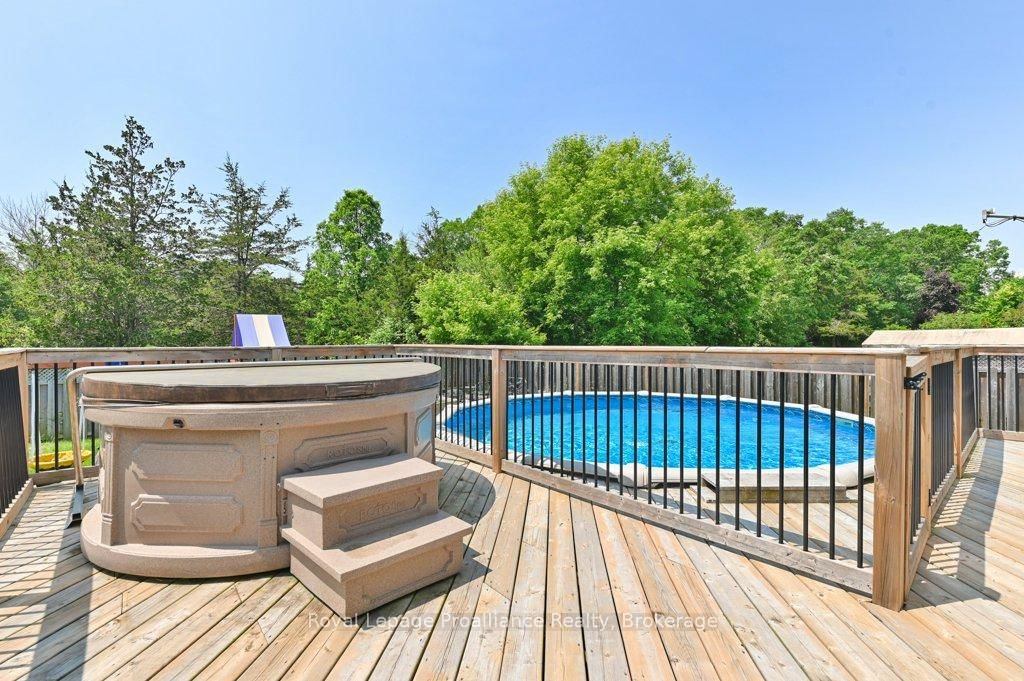 105 A&B Bernard Long Road • Quinte West, ON photo 36