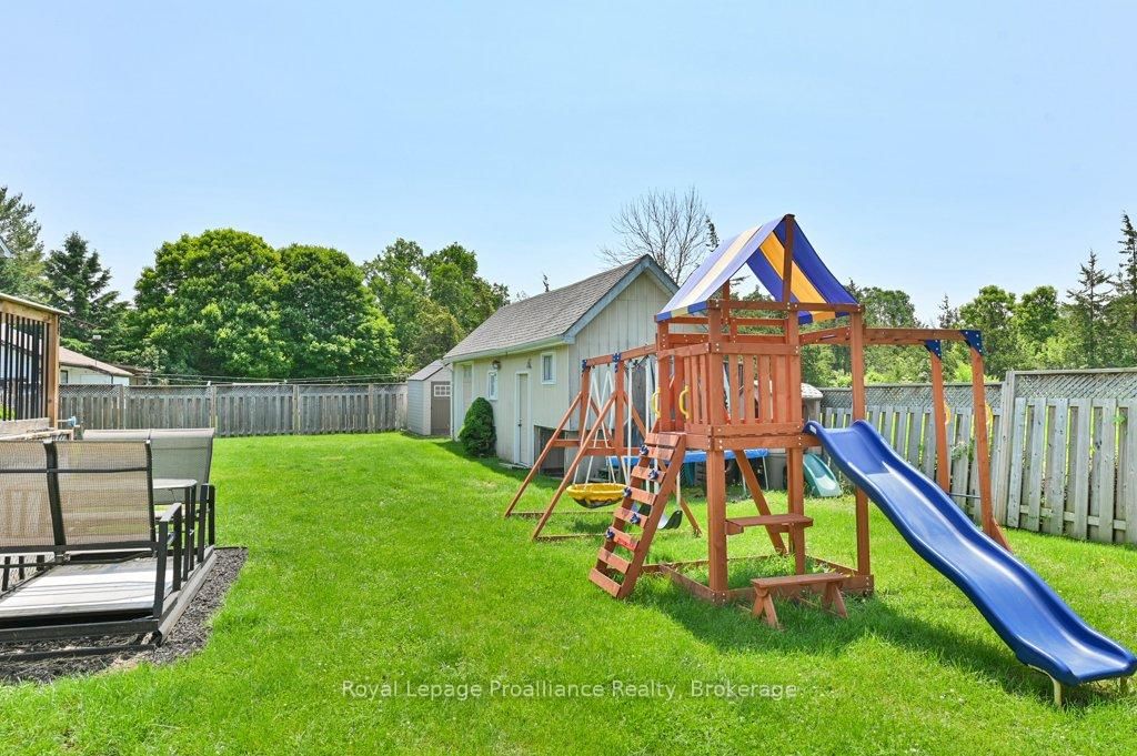 105 A&B Bernard Long Road • Quinte West, ON photo 38