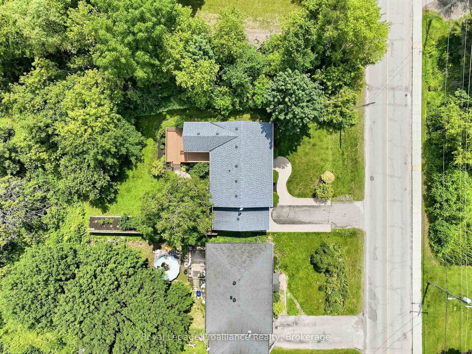 23 Harbour Street • Brighton, ON photo 3