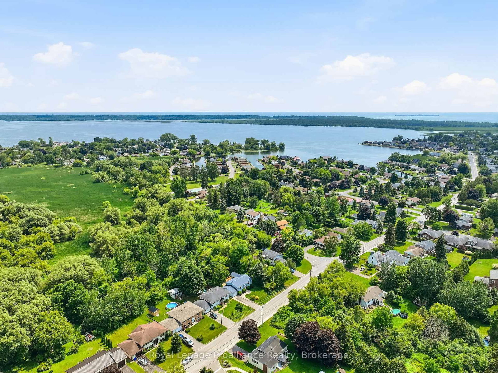 23 Harbour Street • Brighton, ON photo 4