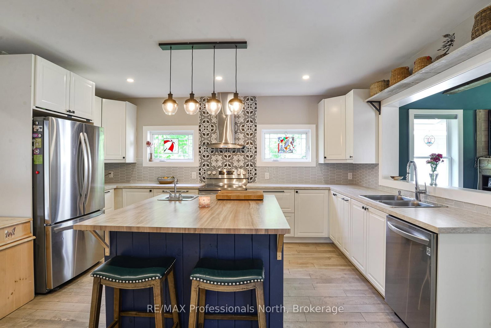 325 McPherson Street • Gravenhurst, ON photo 6