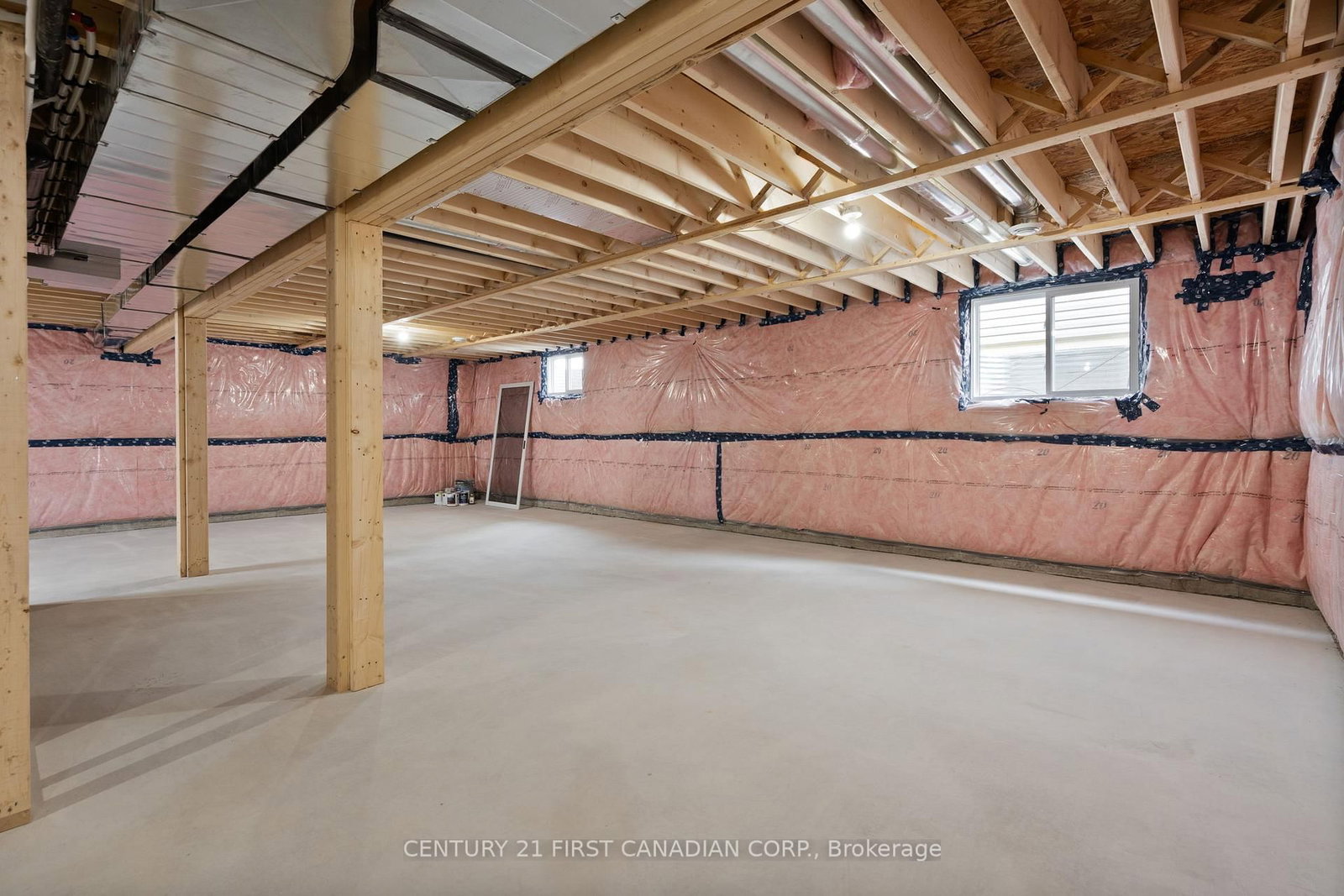 44 POSTMA Crescent • North Middlesex, ON photo 28