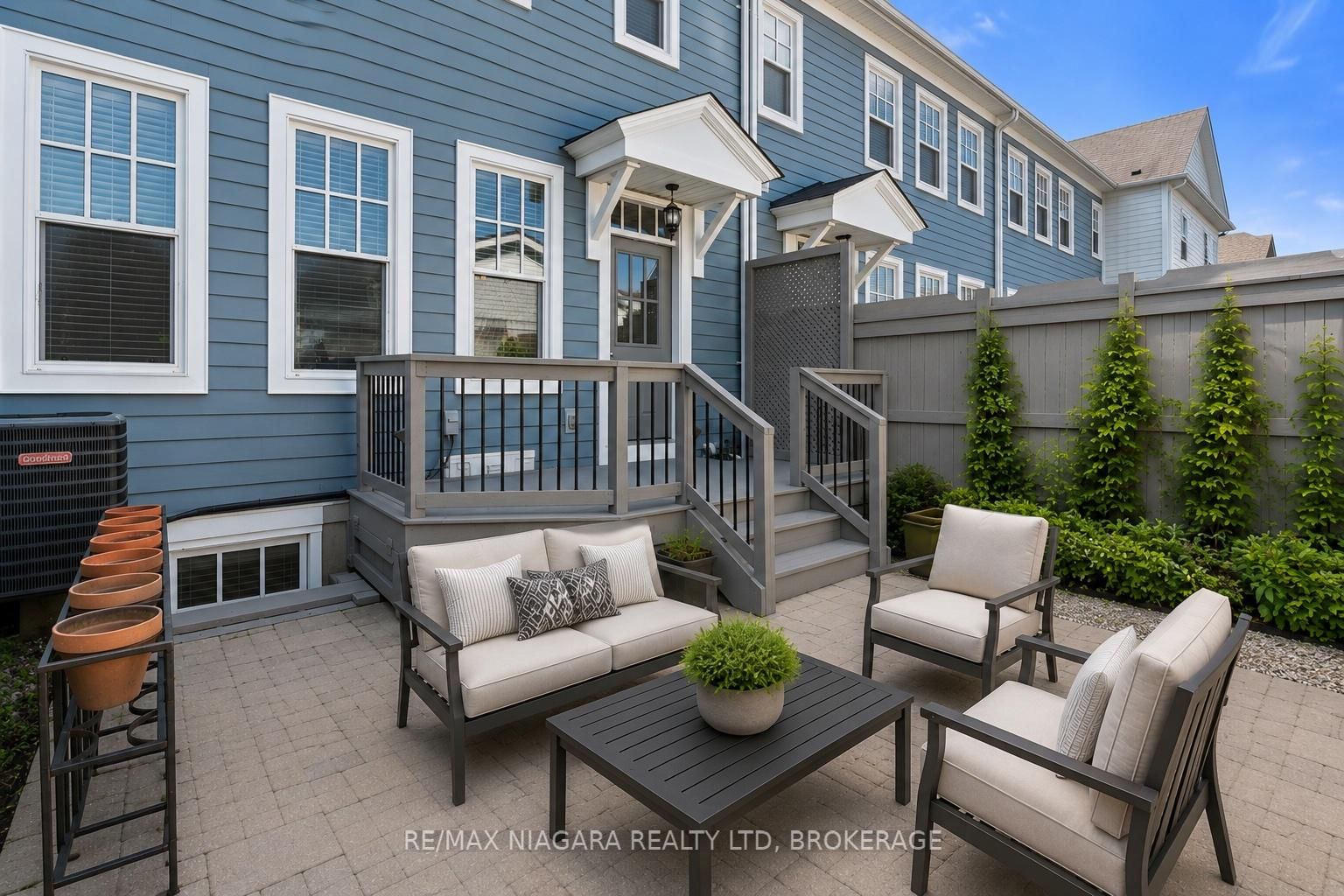 16 MACDONELL Road • Niagara-on-the-Lake, ON photo 2