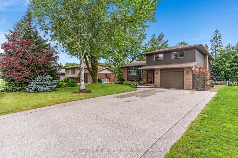 7 Blue Heron Court