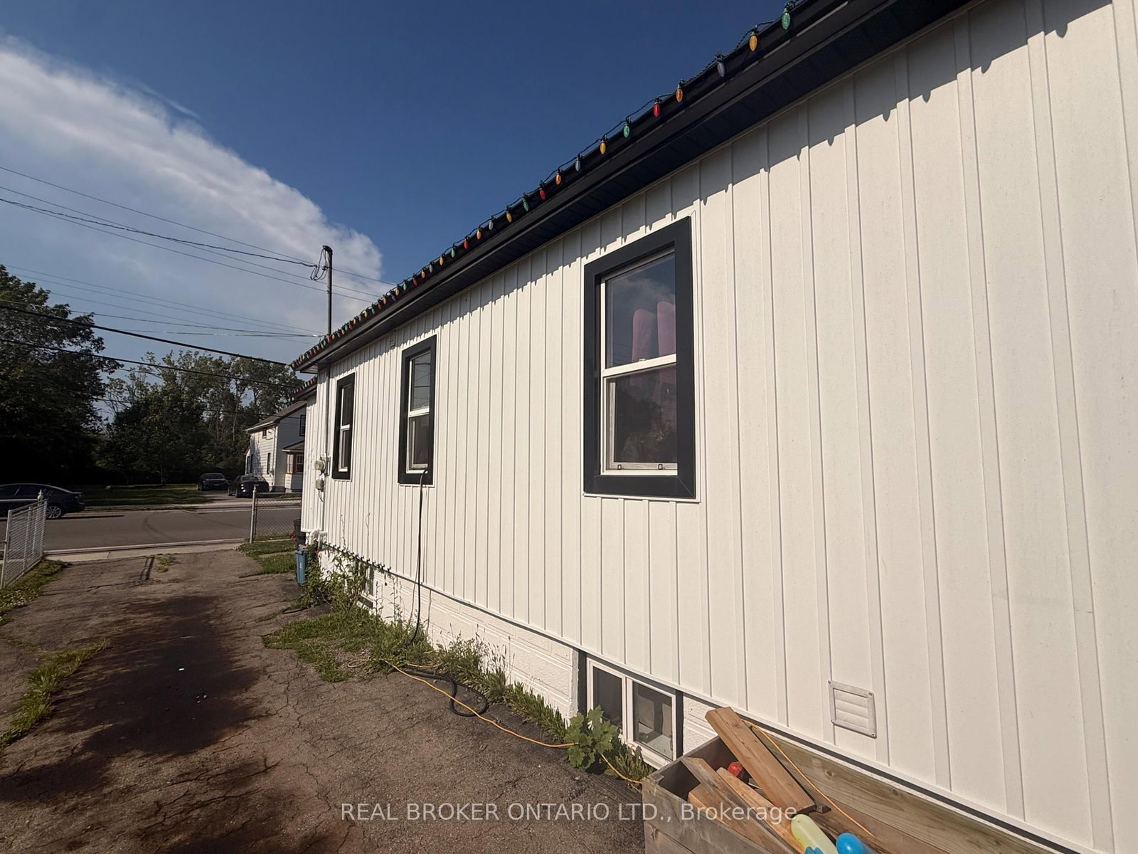 314 Broadway Street • Welland, ON photo 6