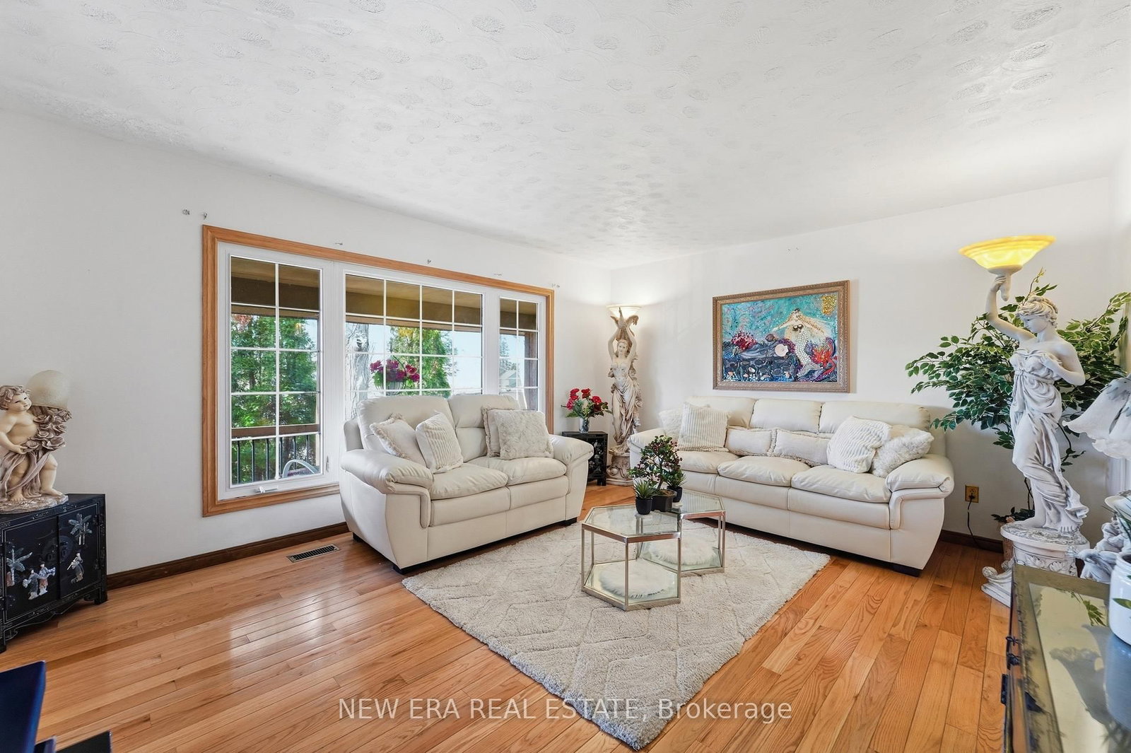 645 Hatton Avenue • Selwyn, ON photo 6