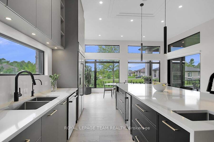 6865 Pebble Trail Way • Ottawa, ON photo 16